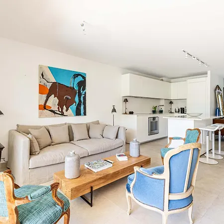 Appartement Le Paradis Avec Deux Terrasses Equipees Et Piscine Cannes