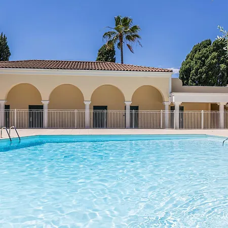 Le Paradis Avec Deux Terrasses Equipees Et Piscine *