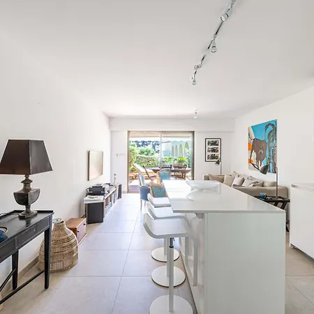 Apartment Le Paradis Avec Deux Terrasses Equipees Et Piscine Cannes